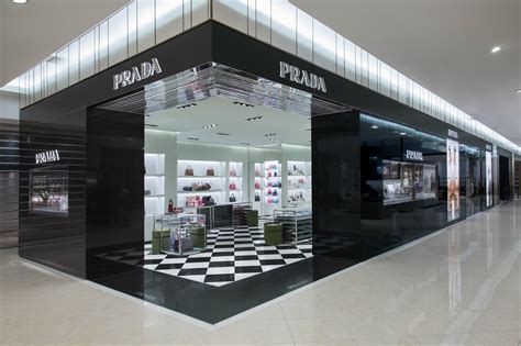 prada perú|Localizador de tiendas .